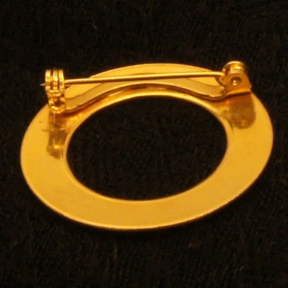 N/A gold tone